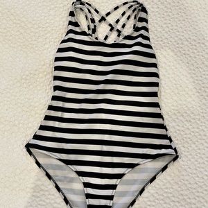 Black/White stripe one piece swimsuit from Cupshe. Beautiful back!